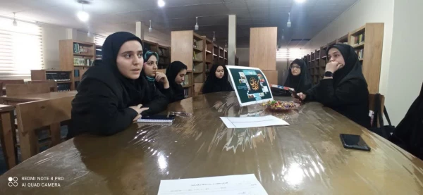 نشست کتابخوان و معرفی کتاب های خوانده شده 4