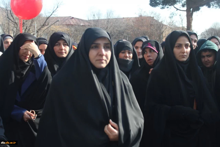 حماسه حضور اساتید و کارمندان و دانشجویان پردیس در خجسته سالروز پیروزی انقلاب 8