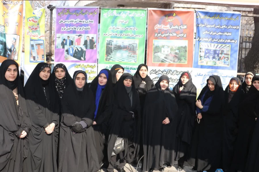 حماسه حضور اساتید و کارمندان و دانشجویان پردیس در خجسته سالروز پیروزی انقلاب 8