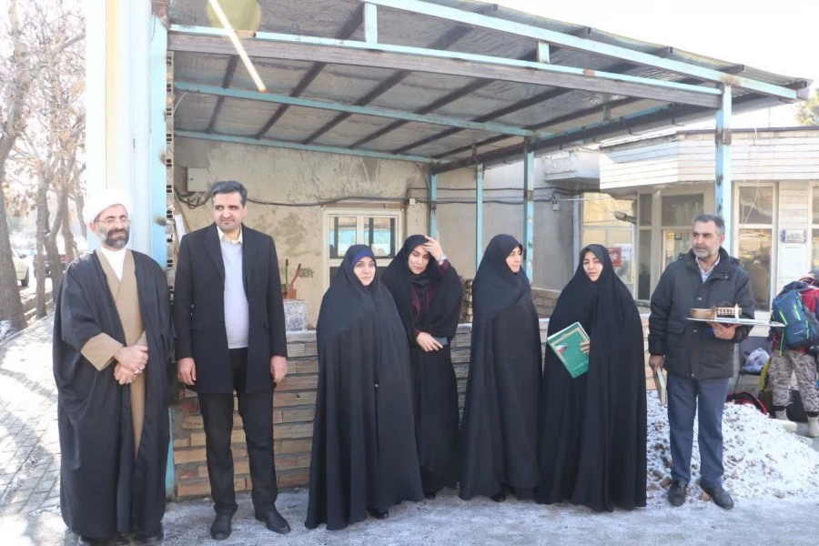 مراسم بدرقه دانشجو معلمان عازم راهیان نور 3