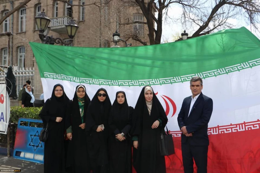 حضور گسترده خانواده بزرگ دانشگاه فرهنگیان آذربایجان شرقی در راهپیمایی روز جهانی قدس  5