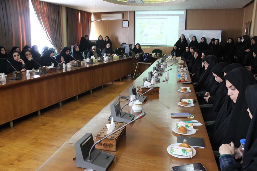 برگزاری نشست هم اندیشی با حضور اساتید دانشگاه تبریز    4