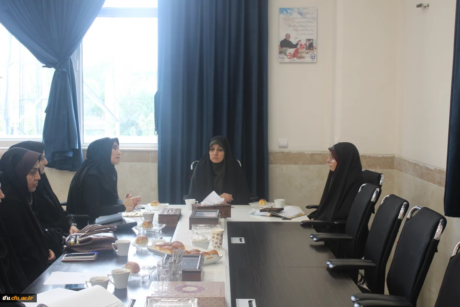 جلسه مشاوران در پردیس فاطمه الزهرا 3