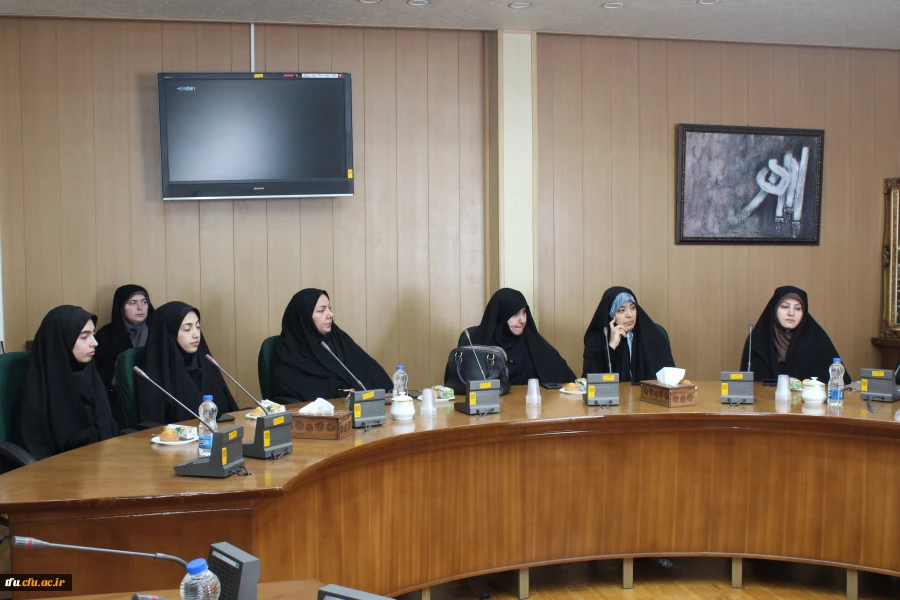 برگزاری نشست هم اندیشی با حضور اساتید دانشگاه تبریز    6