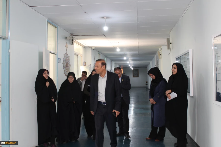بازدید ریاست محترم دانشگاه فرهنگیان استان آقای دکتر یزدانی از قسمت های مختلف پردیس فاطمه الزهرا(س) 2