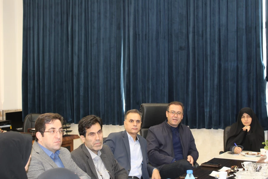برگزاری جلسه شورای پردیس 4