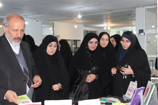 ویژه برنامه ایام فاطمیه 
 2