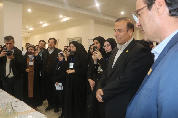 ششمین همایش ملی فیزیک در پردیس فاطمه الزهرا(س) تبریز 2