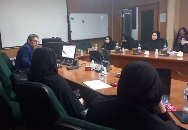 کارگاه  "آموزش نرم افزار تحلیل کیفی و کدگذاری MAXQDA " 3