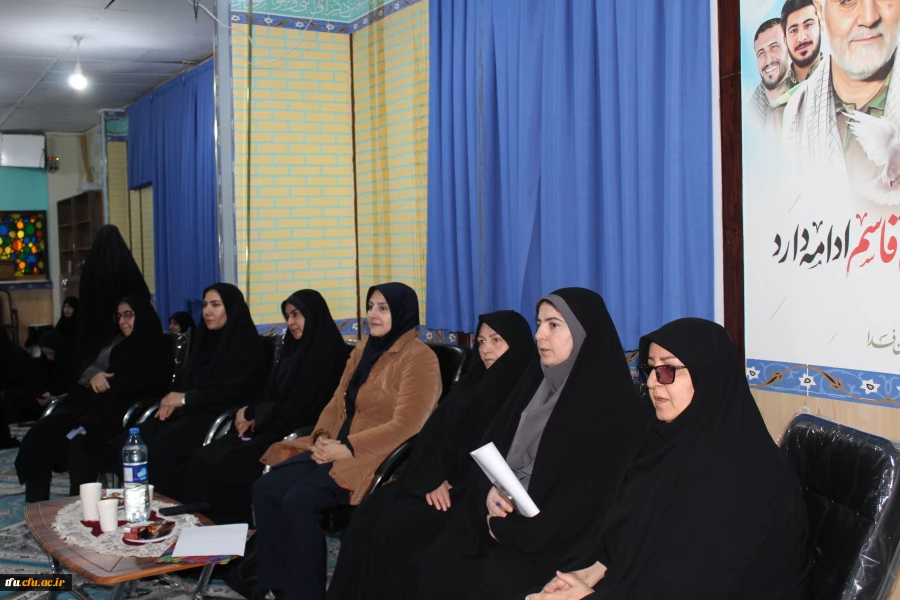 نشست صمیمی مسئولین دانشگاه با دانشجویان به مناسبت روز دانشجو 3