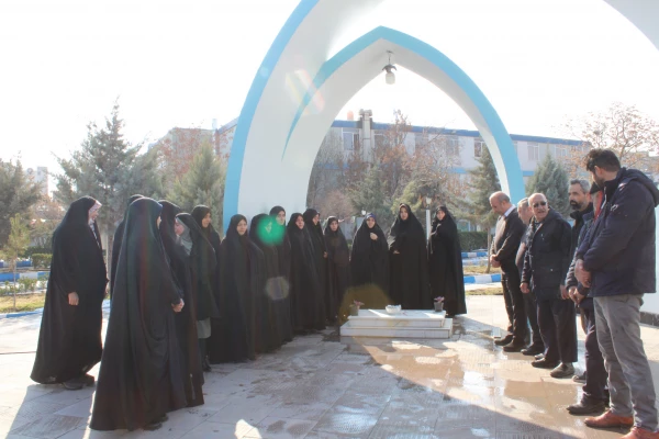 زنگ انقلاب در دانشگاه فرهنگیان به صدا درآمد 4